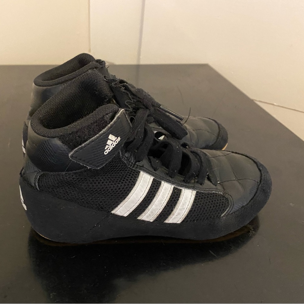 Youth wrestling shoes